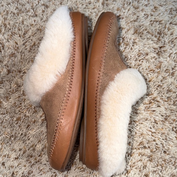 Tory Burch Women's Slippers/ Natural Suede, Sheepskin and Leather (Royal Tan, 8) - Picture 3 of 6